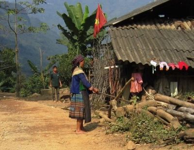 Robert Wright Cycling on the  tour with redspokes